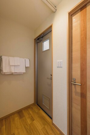 Hus - husdjur tillåtna - viss havsutsikt (3 bedroom 3LDK) | Badrum | Badkar/dusch, hårtork, handdukar och tvål