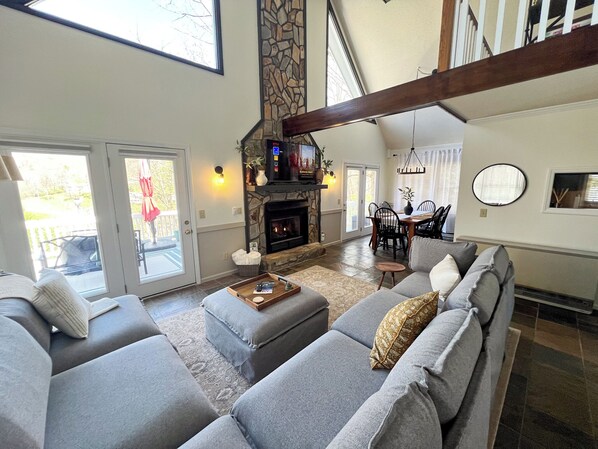 Smart TV, fireplace, table football, ping pong