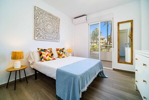 2 bedrooms, iron/ironing board, travel crib, free WiFi