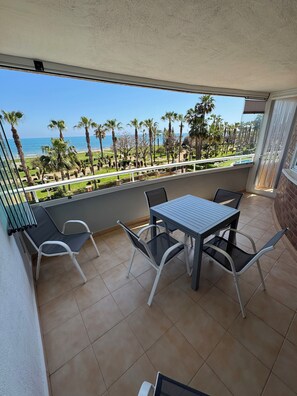 Outdoor dining - Marina d'Or - Front sea view (Orpesa)