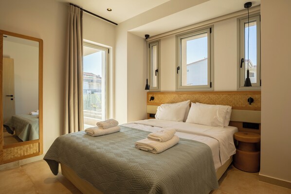 Superior Suite, Pool View