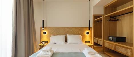 Superior Studio, Pool View | In-room safe, blackout drapes, soundproofing, iron/ironing board