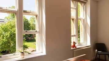 1 chambre, bureau, fer et planche Ă repasser, Wi-Fi