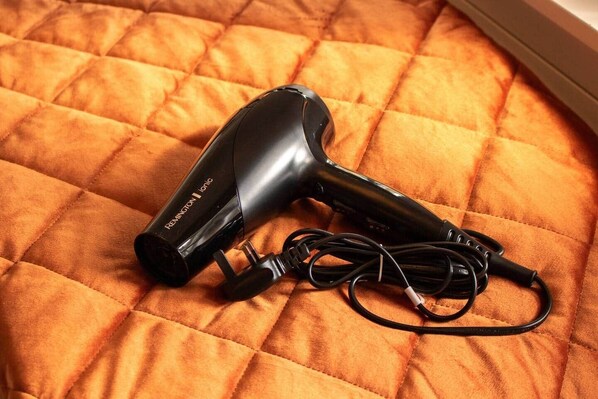 Unclassified image, 1 of 25, button