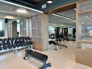 Gym - Beach Isle - Mint Stay (Dubai)