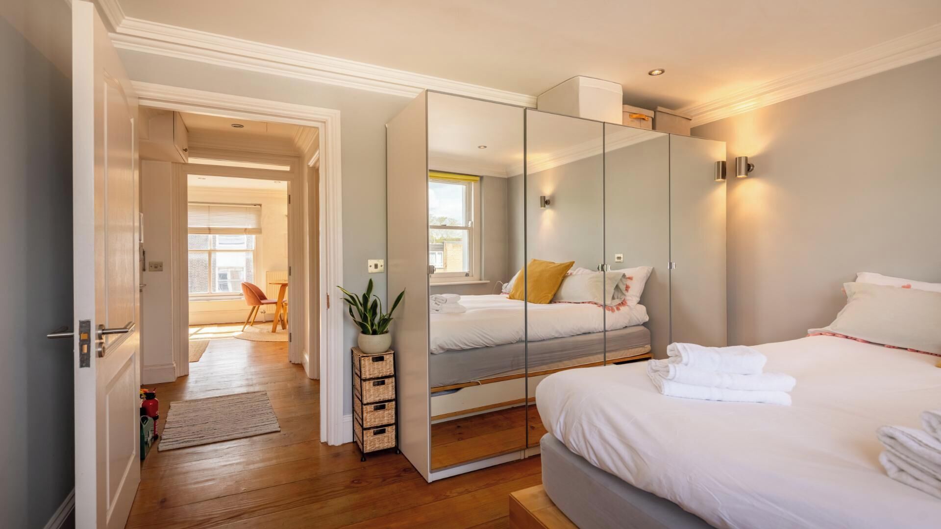 1 bedroom, internet, bed sheets