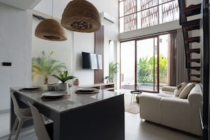 Deluxe Villa, 2 Bedrooms, Kitchen | Living area | 42-inch Smart TV with cable channels - Lulu Villa - 2-bedrooms villa in Canggu (Canggu)