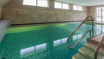 Villa | Pool | Outdoor pool