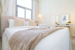 1 bedroom, desk, iron/ironing board, WiFi