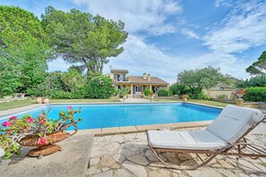 Outdoor pool - La Parenthèse Provençale – House with Pool, A/C, WIFI (Saint-Saturnin-lès-Avignon)