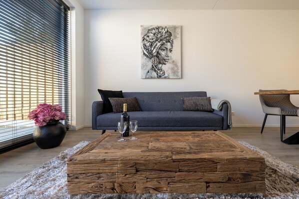 TV màn hình phẳng 