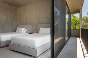7 bedrooms, in-room safe, WiFi, bed sheets
