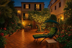 Terrace/patio - MONDELLO COTTAGE LIMONE | 5 Min Beach | Garden & Parking | 6 Guests (Palermo)