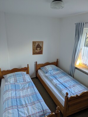 3 Schlafzimmer, Bügeleisen/Bügelbrett, Reisekinderbett, kostenloses WLAN