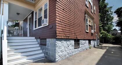Comfortable and Central 3 Bed Apartment