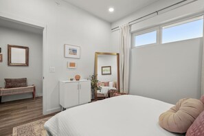 2 Schlafzimmer, Schreibtisch, Bügeleisen/Bügelbrett, kostenloses WLAN