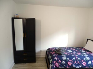 3 bedrooms, iron/ironing board, travel cot, WiFi