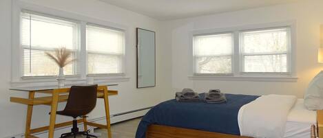 3 habitaciones, tabla de planchar con plancha, cuna de viaje y wifi