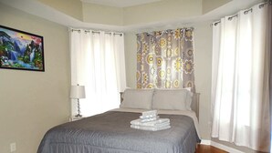 Room - Beautiful 2 Bed Apt, Minutes from Encore (Everett)