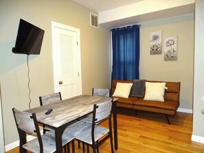 Interior - Beautiful 2 Bed Apt, Minutes from Encore (Everett)