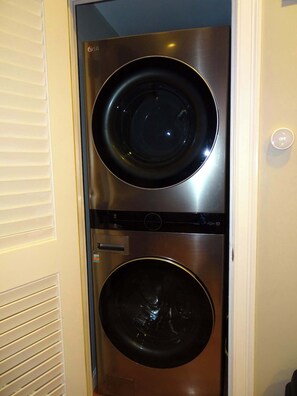 Interior - Beautiful 2 Bed Apt, Minutes from Encore (Everett)