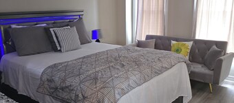 Comfy Modern 1-bedroom suite in Brampton Entire place