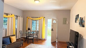 Smart TV - Oceanfront 5BDR on beautiful Long Bay Beach in Portland,JA (Long Bay)