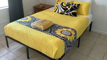 1 chambre, fer et planche Ă repasser, Wi-Fi gratuit, draps fournis