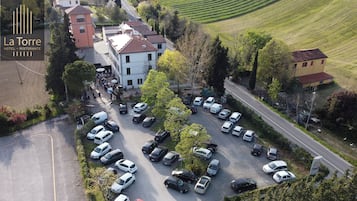 Esterni