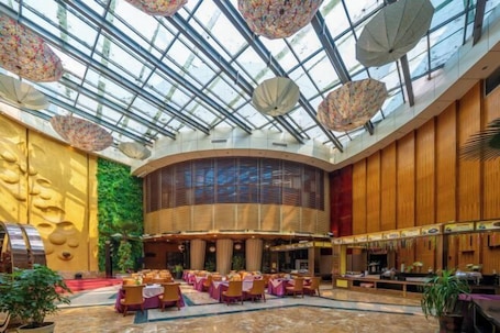 Restaurant. Xixiangfeng International Hotel (Pingxiang Railway Station)