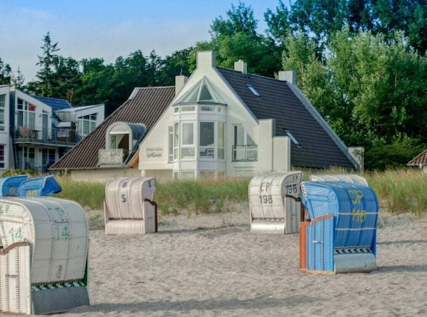 Beach - Dune House Apartment 1 Comfortable Holiday Residence (Hohwacht)