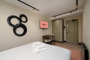 1 bedroom, iron/ironing board, Internet, bed sheets