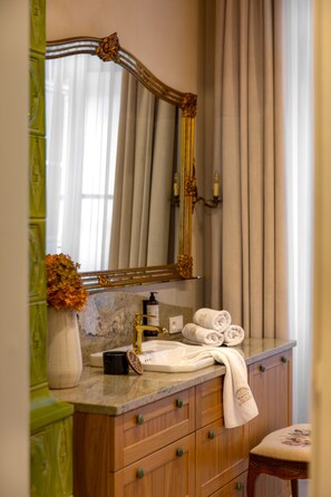 Haartrockner, Handtücher