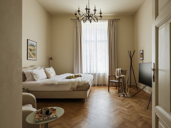 2 bedrooms, desk, iron/ironing board, free WiFi