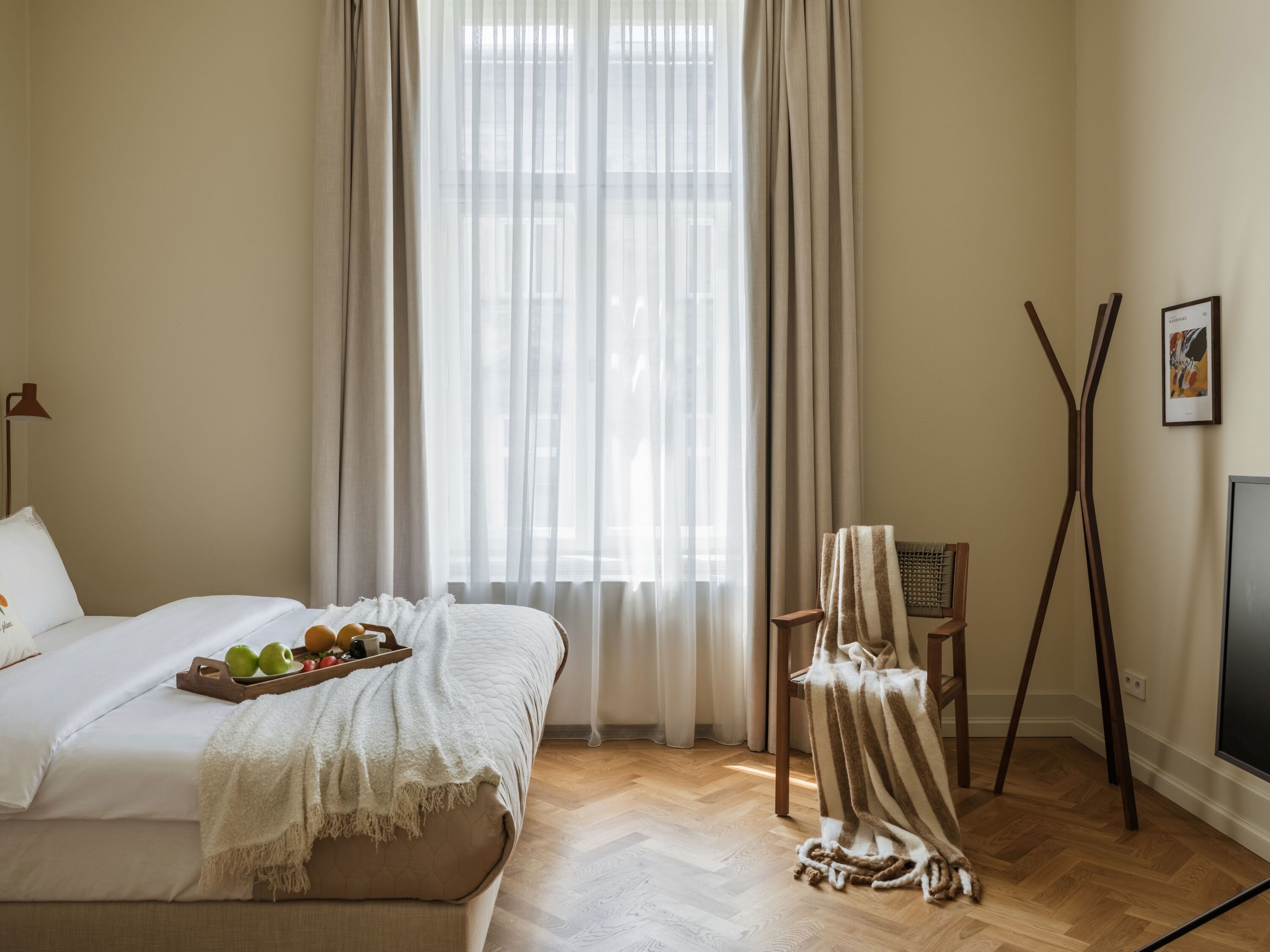 2 slaapkamers, een bureau, een strijkplank/strijkijzer, gratis wifi