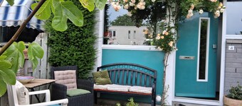 Comfortable home close to train station and Amsterdam