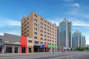 Unclassified image, 2 of 54, button - Yoke Hotel (Taiyuan)