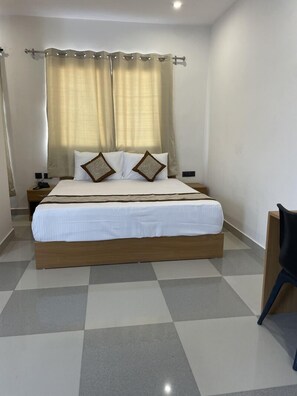 Family Suite | Free WiFi - Hotel Srijan Vrindavan (Vrindavan)