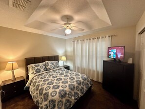 3 bedrooms, iron/ironing board, free WiFi, bed sheets