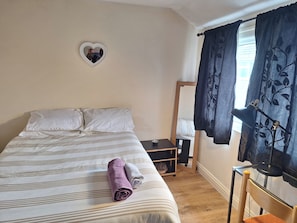 2 bedrooms, free WiFi, bed sheets