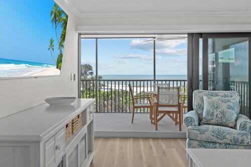 Stunning 2BR/2BA With Panoramic Gulf Front Views, Fully Remodeled!