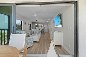 Interior - Stunning 2BR/2BA With Panoramic Gulf Front Views, Fully Remodeled! (Sanibel)