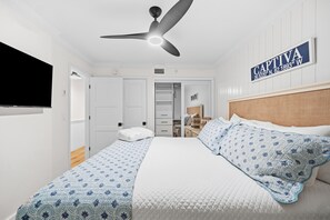 1 bedroom, free WiFi, bed sheets - Ocean's Edge - Beachfront Luxury Condo (Captiva)