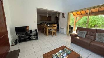 TV, DVD player, stereo