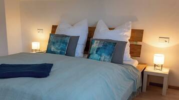 4 Schlafzimmer, Reisekinderbett, WLAN, Bettwäsche