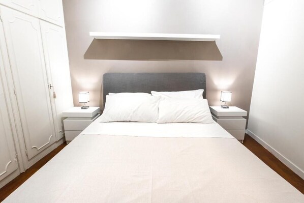 2 quartos, Wi-Fi de cortesia, roupa de cama