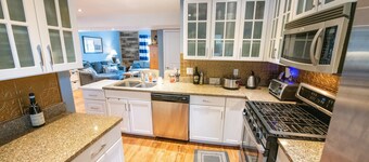 NEW! Stylish Notre Dame Condo | Sleeps 6