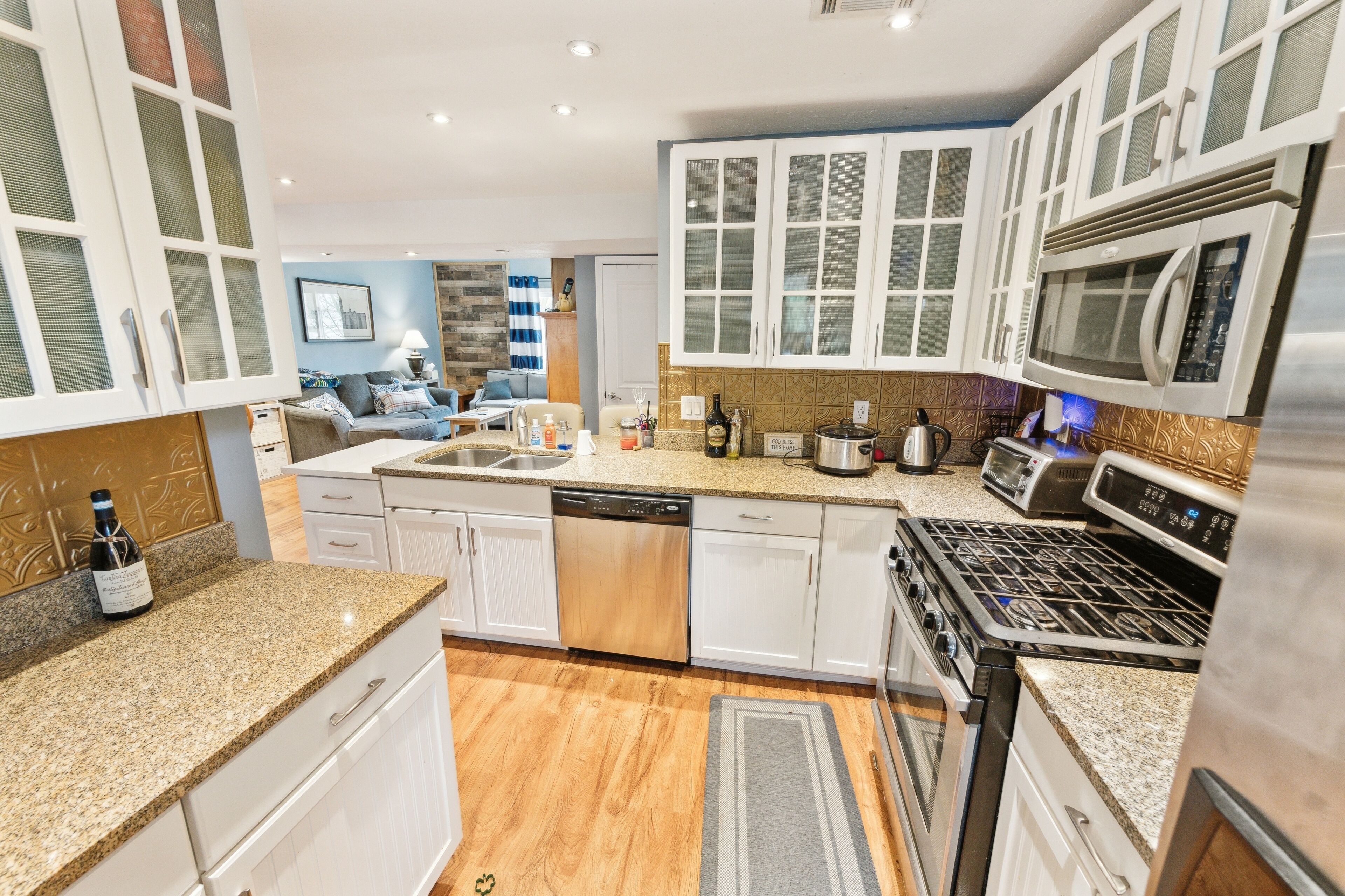 Fridge, microwave, oven, dishwasher