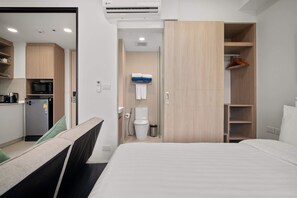 1 bedroom, iron/ironing board, WiFi, bed sheets