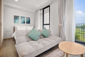 TV - Skypark Aurora Studio 1A Golf side (Choeng Thale)